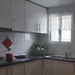 Casa Terraco: Espaco, Conforto E Terraco Com Churrasqueira Apartament