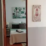Casa Terraco: Espaco, Conforto E Terraco Com Churrasqueira * Olhão