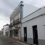 Casa Terraco: Espaco, Conforto E Terraco Com Churrasqueira Lägenhet *