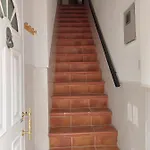 Casa Terraco: Espaco, Conforto E Terraco Com Churrasqueira Olhão