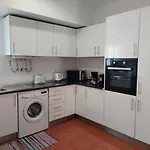 Casa Terraço: Espaço, Conforto E Terraço Com Churrasqueira Appartement Olhão