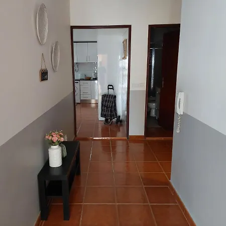 Casa Terraco: Espaco, Conforto E Terraco Com Churrasqueira *