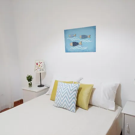 Casa Terraco: Espaco, Conforto E Terraco Com Churrasqueira *