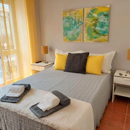 Apartamento Casa Terraço: Espaço, Conforto E Terraço Com Churrasqueira *