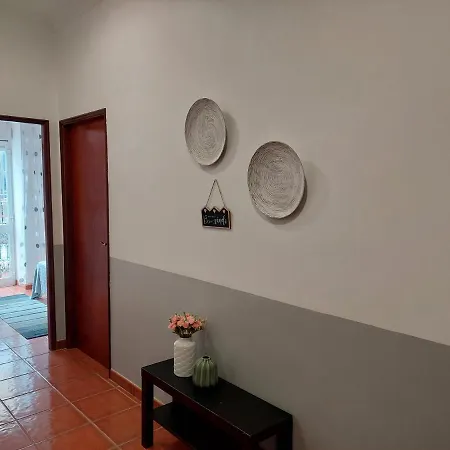 Casa Terraço: Espaço, Conforto E Terraço Com Churrasqueira * Olhão