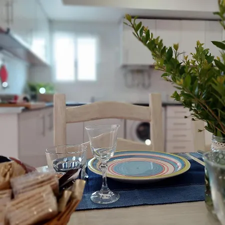 Casa Terraco: Espaco, Conforto E Terraco Com Churrasqueira