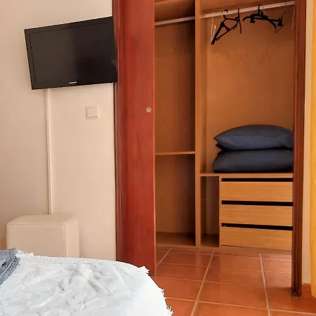 Casa Terraco: Espaco, Conforto E Terraco Com Churrasqueira 奥良